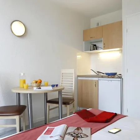 Aparthotel Comfort & Vacanceole Les Demeures Champenoises