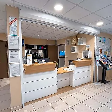 Aparthotel Comfort & Vacanceole Les Demeures Champenoises 2*