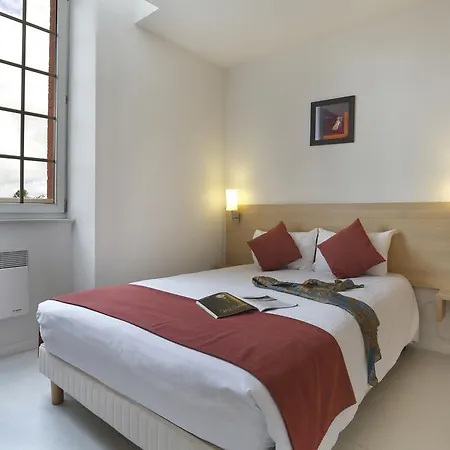 Lejlighedshotel Comfort & Vacanceole Les Demeures Champenoises 2*