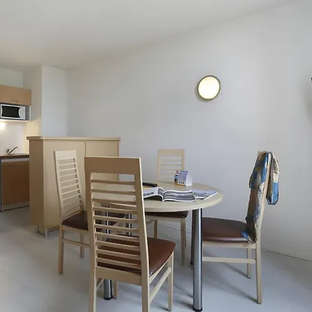 Comfort & Vacanceole Les Demeures Champenoises Aparthotel 2*