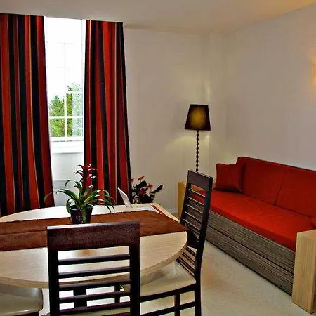 Aparthotel Comfort & Vacanceole Les Demeures Champenoises