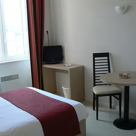 Aparthotel Comfort & Vacanceole Les Demeures Champenoises 2*