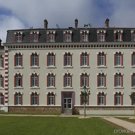 Comfort & Vacanceole Les Demeures Champenoises Aparthotel 2*