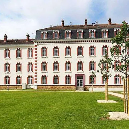 Comfort & Vacanceole Les Demeures Champenoises Aparthotel 2*