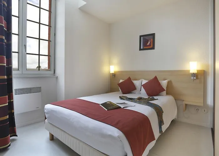 Aparthotel Comfort & Vacanceole Les Demeures Champenoises 2*