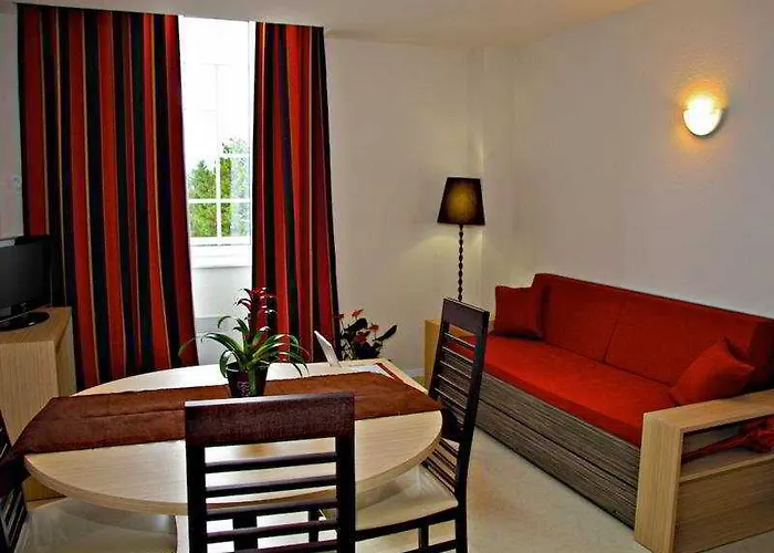 Aparthotel Comfort & Vacanceole Les Demeures Champenoises